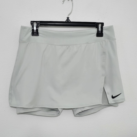 Nike Dresses & Skirts - Nike Victory Court Tennis Skirt Large Women's
